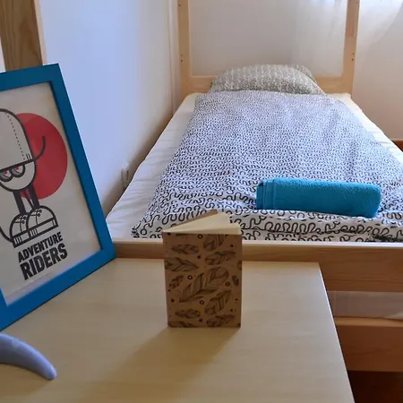 佩尼切冲浪之家旅舍 旅馆 *