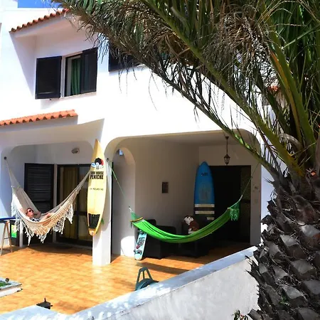 佩尼切冲浪之家旅舍 巴勒尔