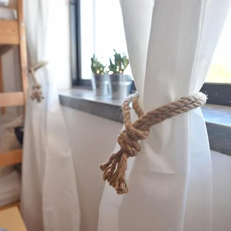 佩尼切冲浪之家旅舍 *