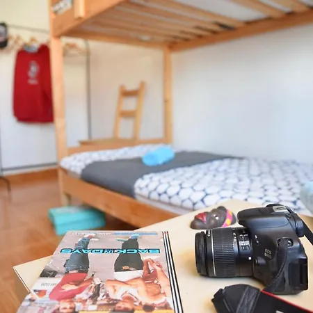 旅馆 佩尼切冲浪之家旅舍 *