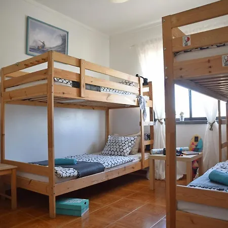 佩尼切冲浪之家旅舍 * 巴勒尔